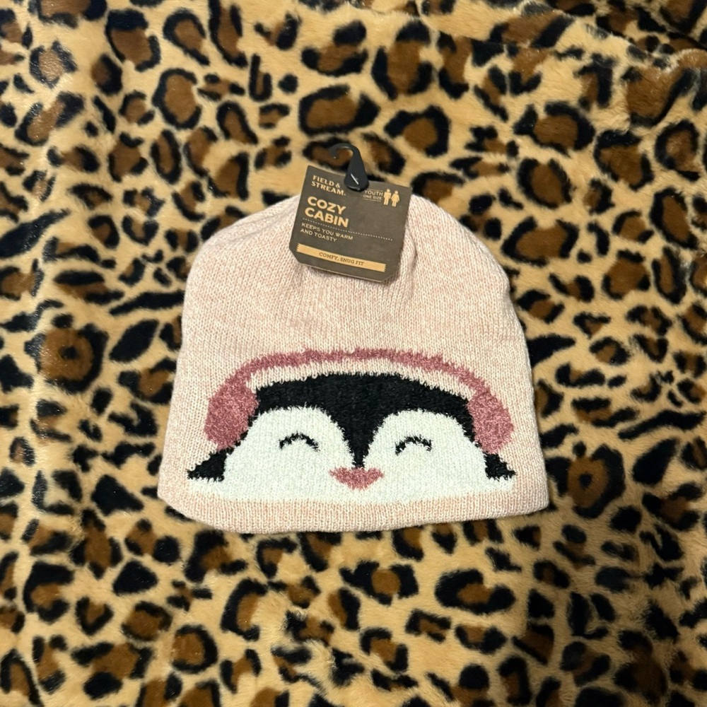 Cute penguin baby beanie!
